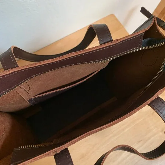 NWOT Portland Leather Large Lola Zipper Crossbody Tote in Grizzly - Picture 4 of 7